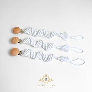 NWT Macramé Baby Pacifier Clip Wooden Round Bohemian Clip-on to Baby Clothes